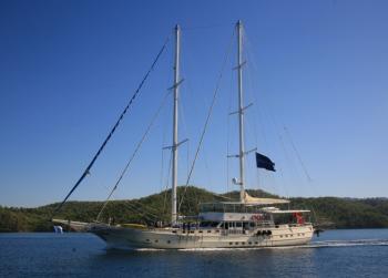 Aegean Clipper 